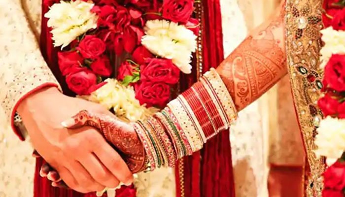 دولہا دلہن میں مودی پر اختلاف، شادی منسوخ